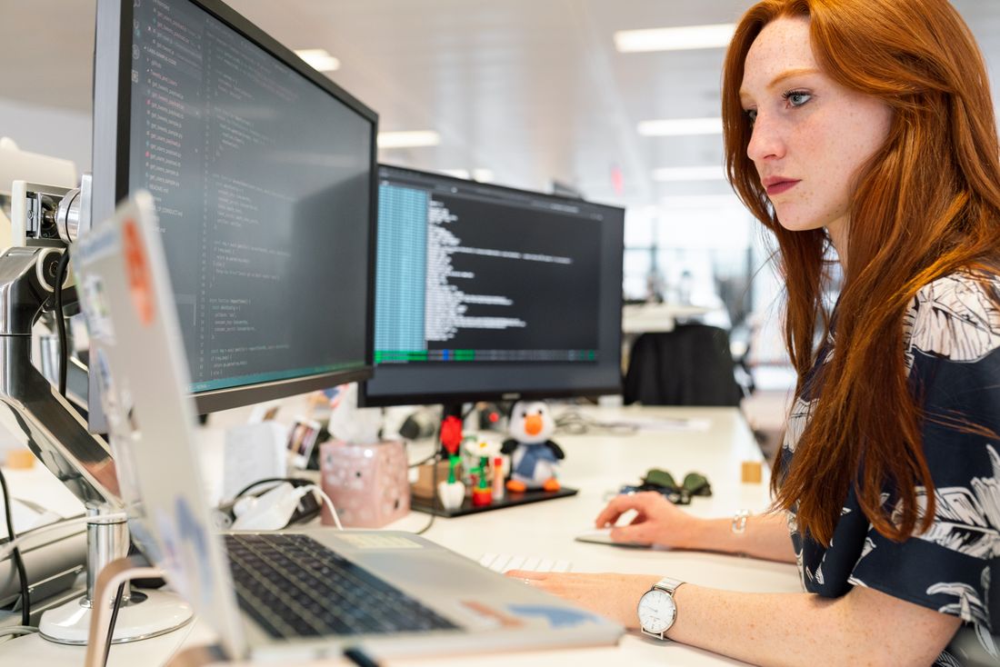Schlanke Vue.js-Anwendung wird auf einem Laptop entwickelt